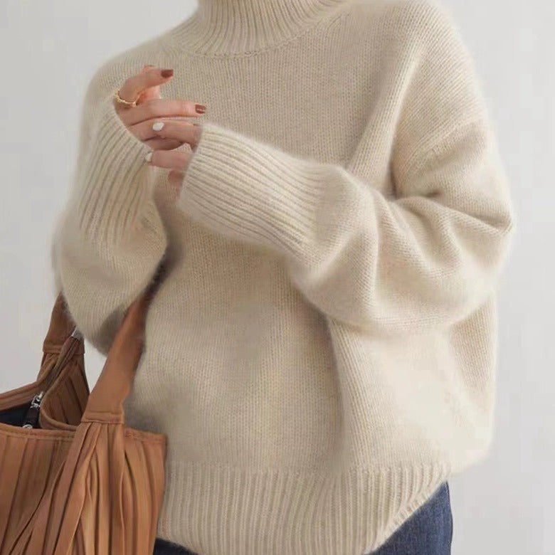 HIGH-NECK LOOSE KNIT PULLOVER