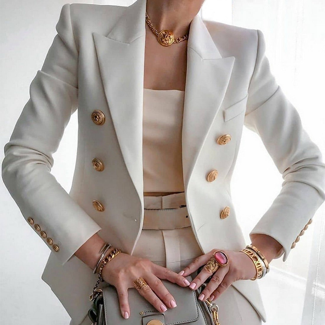 CHIC SHORT JACKET SUIT