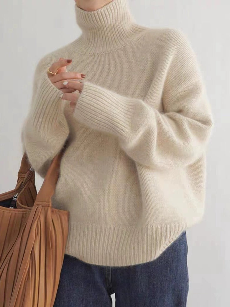HIGH-NECK LOOSE KNIT PULLOVER
